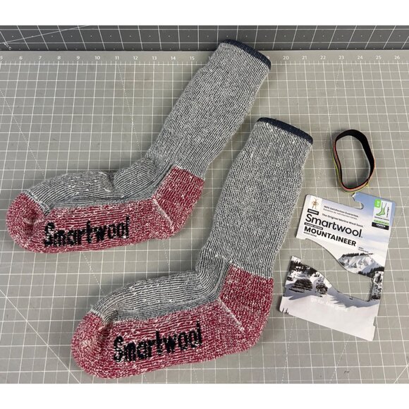 SmartWool Mountaineer Maximum-Cushion Crew Socks Men’s Charcoal Sz M (7-9.5 US) - Picture 1 of 7